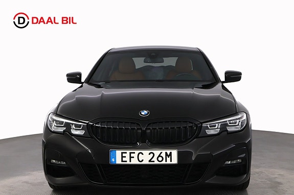 BMW 330e 2 of 28