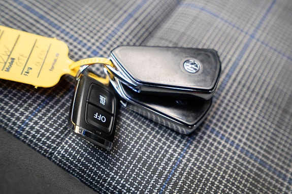 Volkswagen Golf I 11 of 25