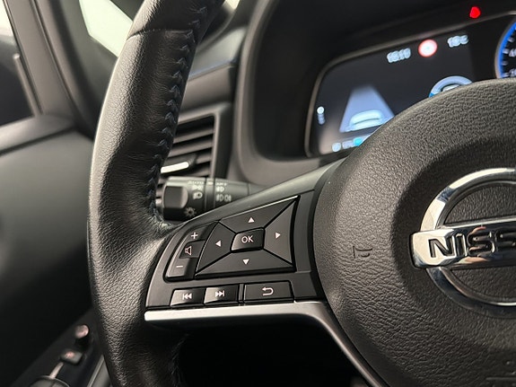 Nissan Leaf 29 of 30
