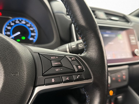 Nissan Leaf 15 of 30