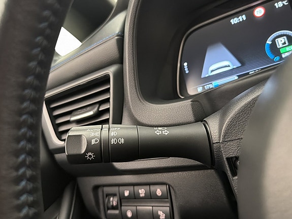 Nissan Leaf 30 of 30
