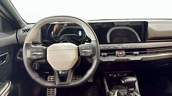 Kia K4 10 of 12