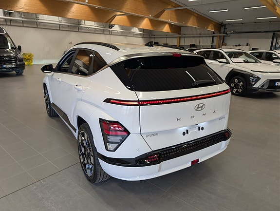 Hyundai Kona 3 of 14