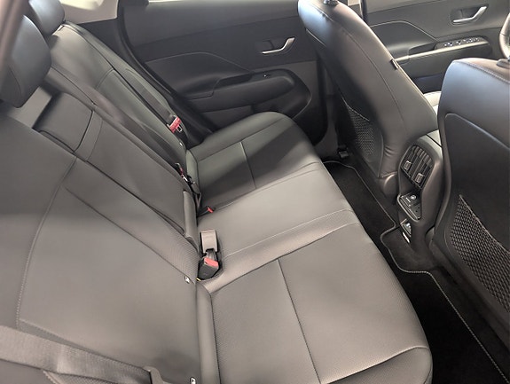 Hyundai Kona 14 of 14