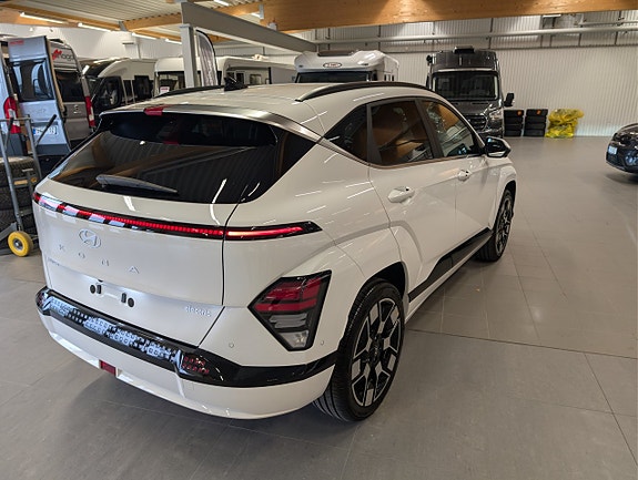 Hyundai Kona 4 of 14