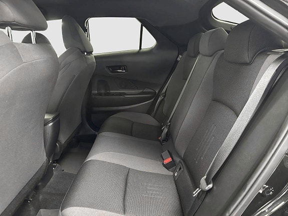 Toyota C-HR 13 of 13