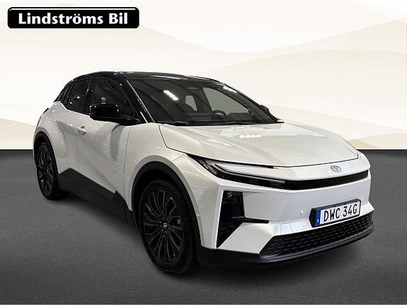 Toyota C-HR 3 of 19