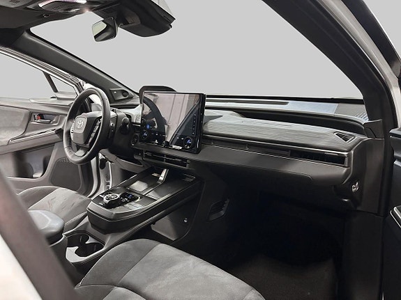 Toyota C-HR 10 of 19