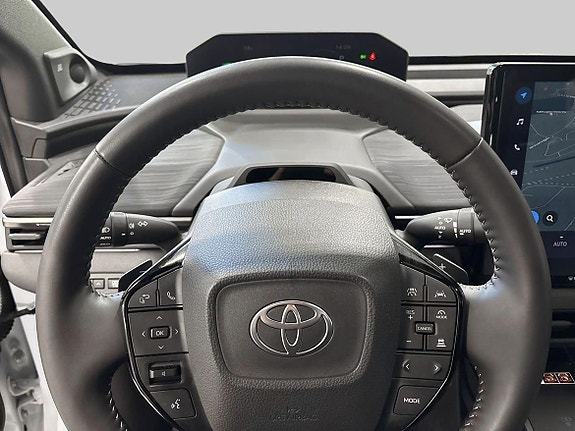 Toyota C-HR 15 of 19