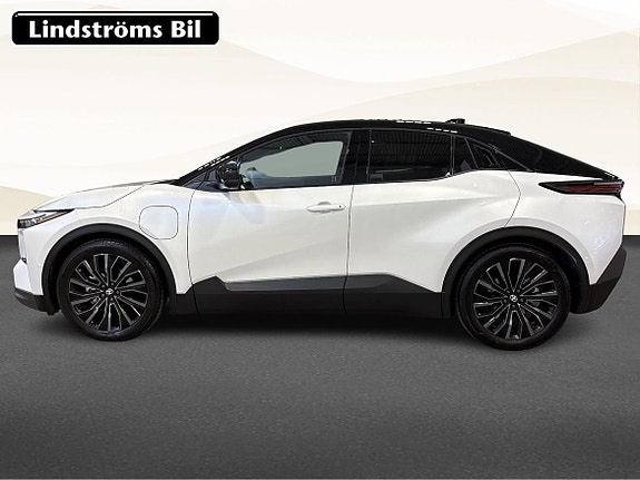 Toyota C-HR 6 of 19