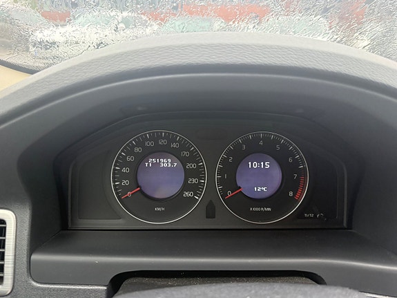 Volvo V70 16 of 16