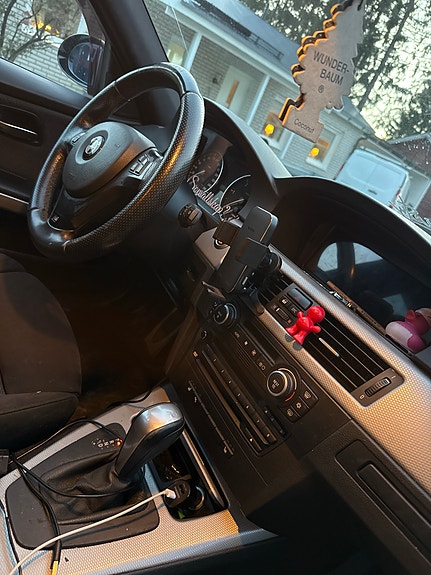 BMW 320d 2 of 6