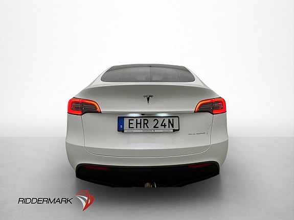 Tesla Model Y 6 of 25