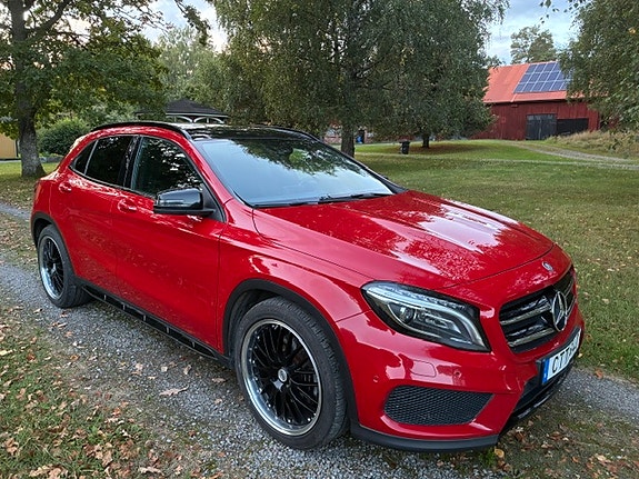 Mercedes-Benz GLA220 5 of 6