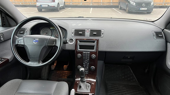 Volvo V50 5 of 6