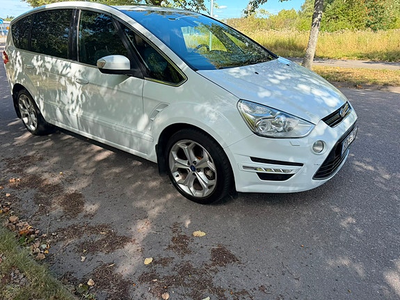 Ford S-MAX 2 of 17