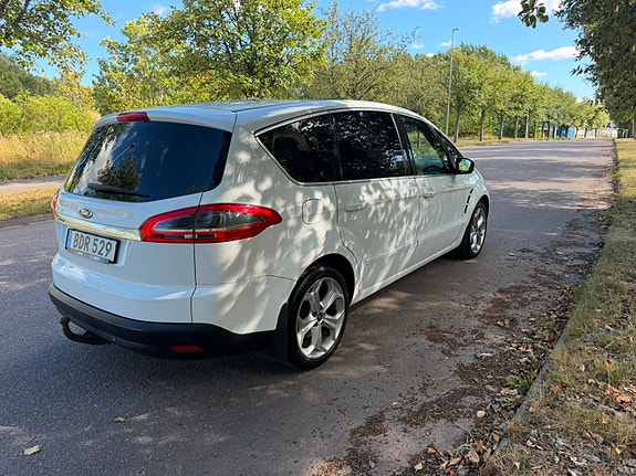 Ford S-MAX 5 of 17