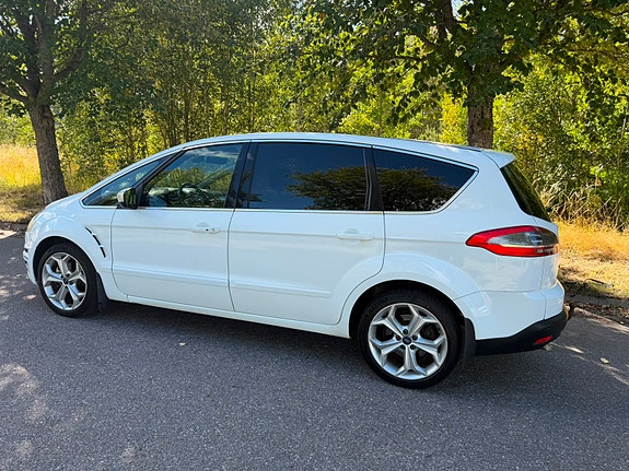 Ford S-MAX 7 of 17