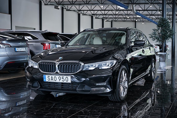 BMW 330e