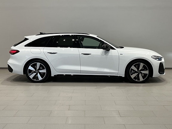 Audi A5 2 of 10