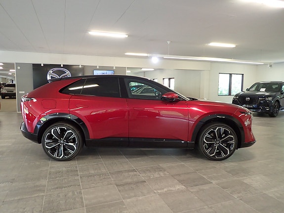 Mazda CX-6e 4 of 23