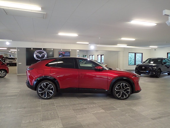 Mazda CX-6e 5 of 23