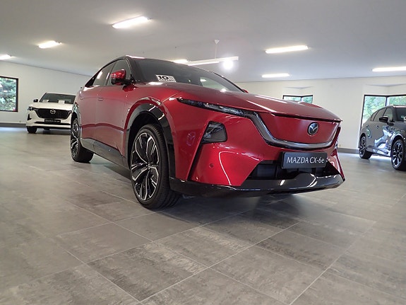 Mazda CX-6e 2 of 23
