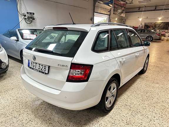 Skoda Fabia 3 of 15