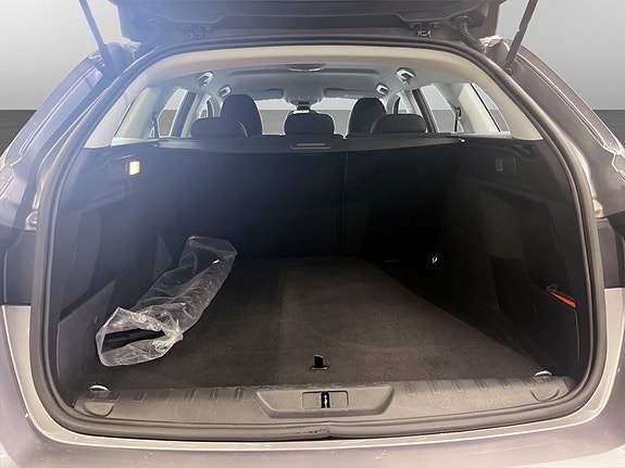 Peugeot 308 SW 19 of 19