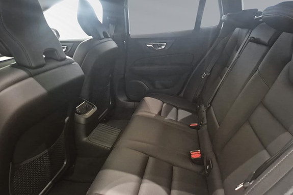 Volvo V60 8 of 20