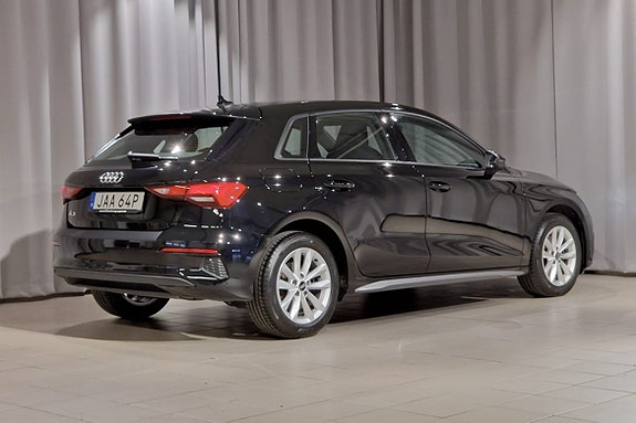 Audi A3 4 of 13