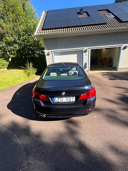 BMW 520d 3 of 6
