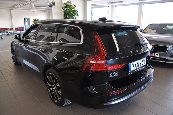 Volvo V60 7 of 14