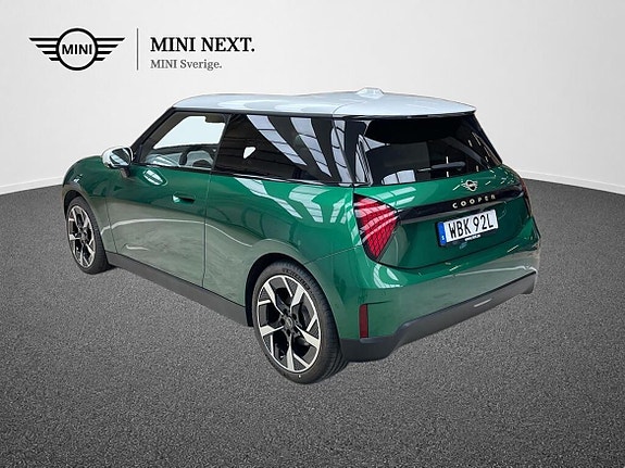 MINI Cooper E 4 of 15