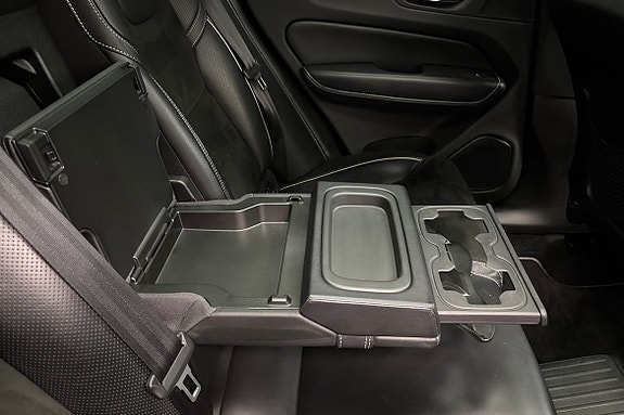 Volvo XC60 18 of 24