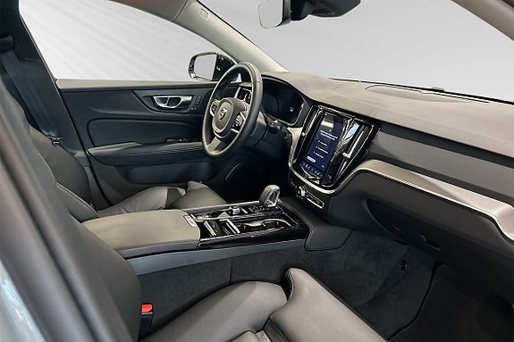 Volvo V60 10 of 14