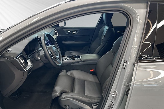 Volvo V60 7 of 14