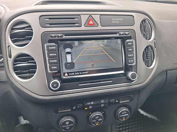 Volkswagen Tiguan 10 of 17