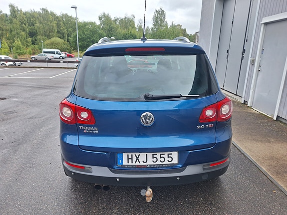 Volkswagen Tiguan 15 of 17