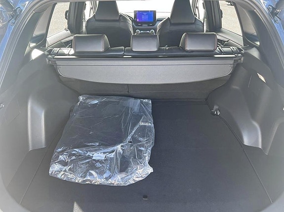 Toyota RAV4 11 of 17