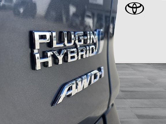 Toyota RAV4 17 of 17