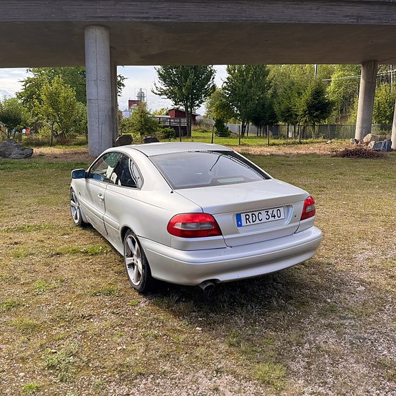 Volvo C70 2 of 9
