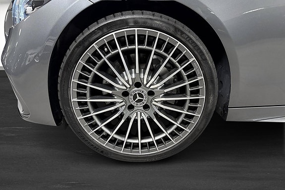 Mercedes-Benz C300 de 6 of 15