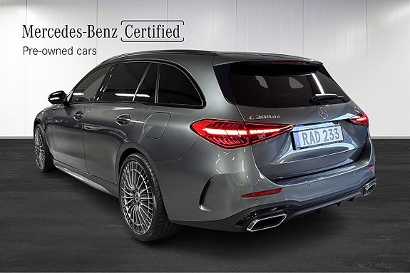 Mercedes-Benz C300 de 3 of 15