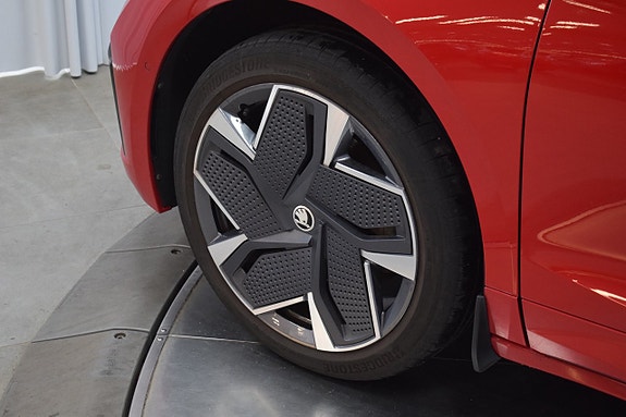 Skoda Enyaq Coupe RS 9 of 26