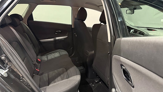 Kia Ceed 13 of 15