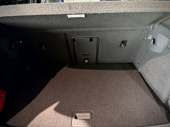 Volkswagen Golf I 3 of 13