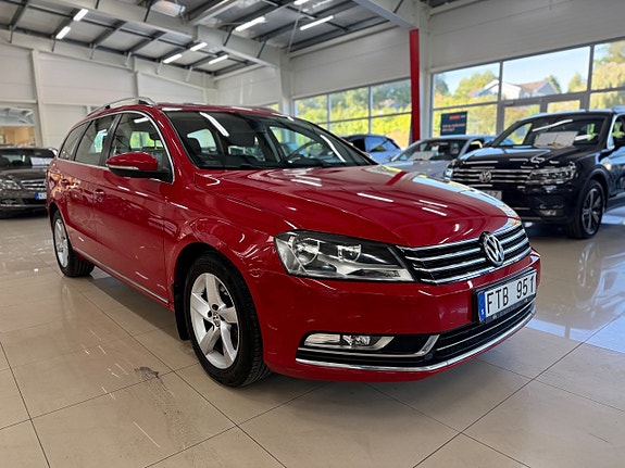 Volkswagen Passat 3 of 12