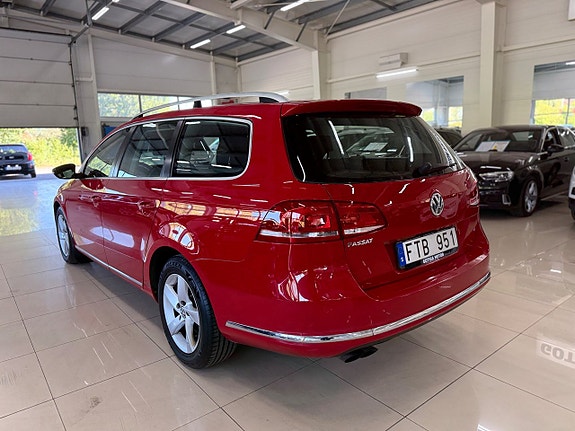 Volkswagen Passat 6 of 12