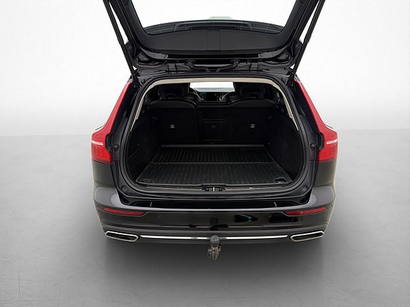 Volvo V60 9 of 30